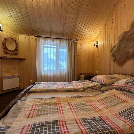 Котедж Садиба Предків บูโคเวล ภายนอก รูปภาพ