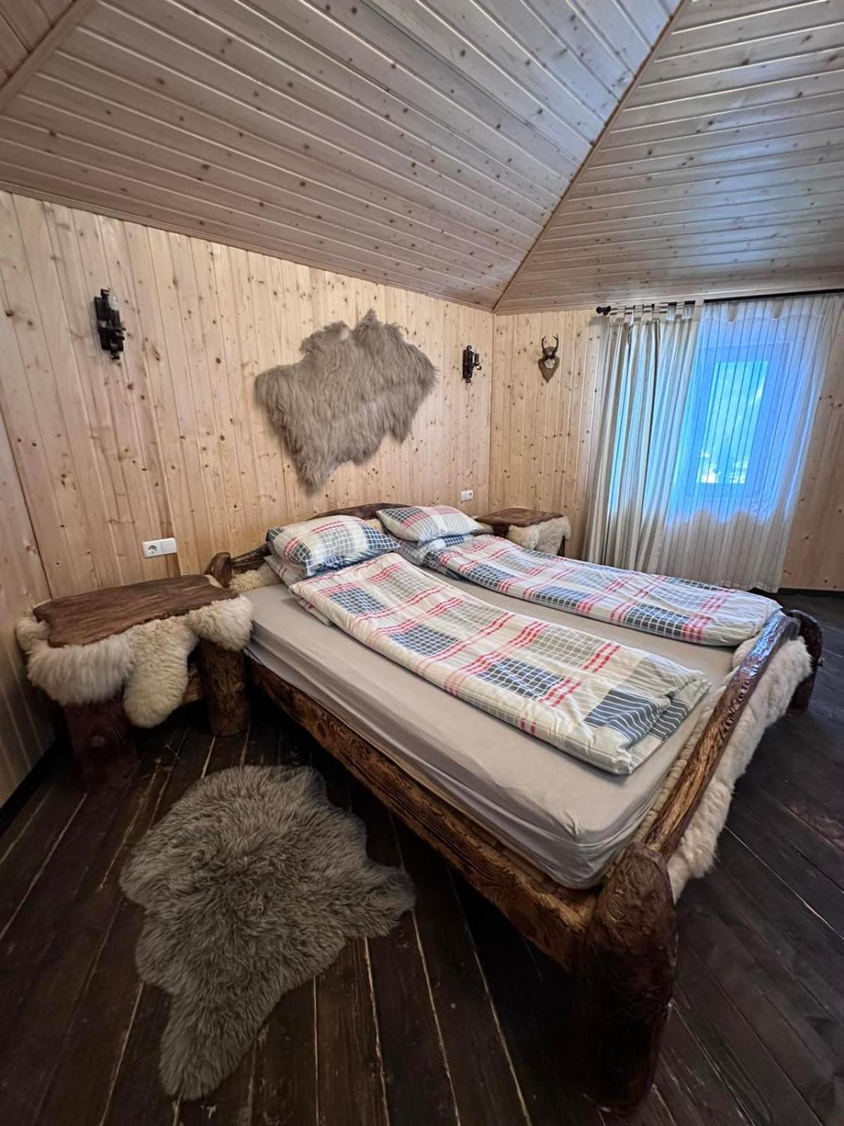 Котедж Садиба Предків บูโคเวล ภายนอก รูปภาพ