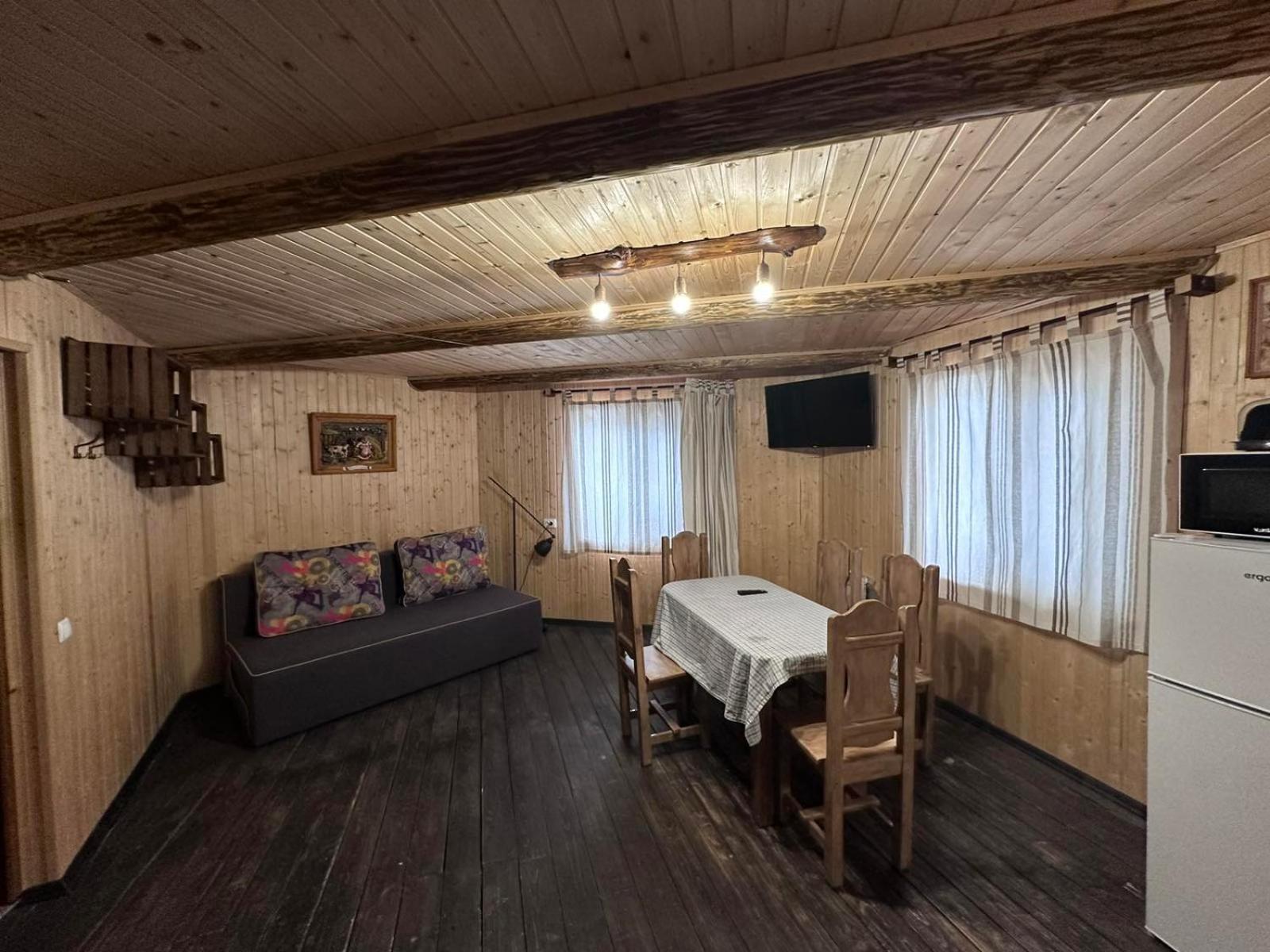 Котедж Садиба Предків บูโคเวล ภายนอก รูปภาพ
